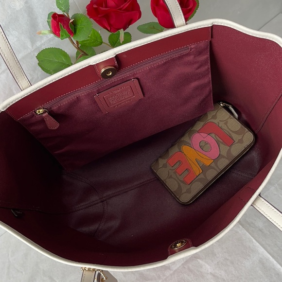 ✅SALE🆕Coach Set🍁 - Picture 8 of 11